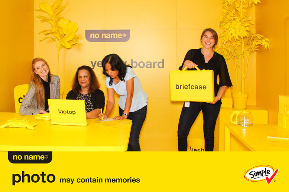 brand-awareness-photo-booth-no-name