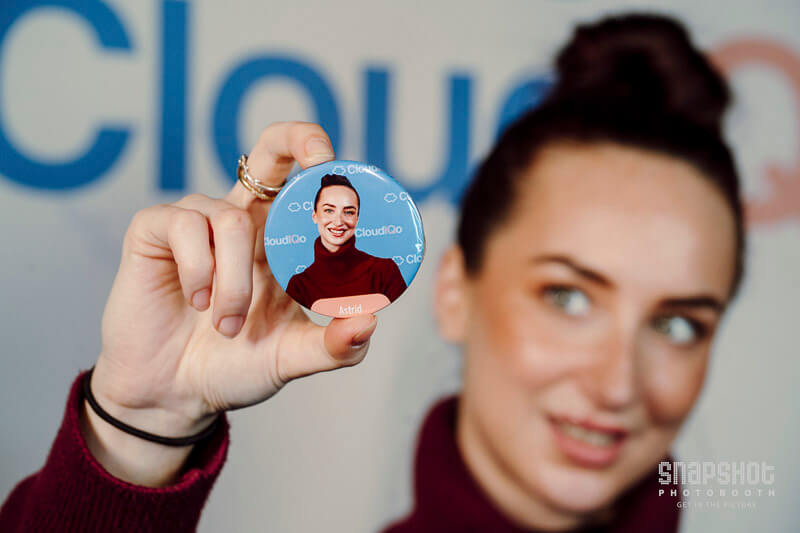 Trade Show Buttons TS15B 012 a woman showing her photo booth button